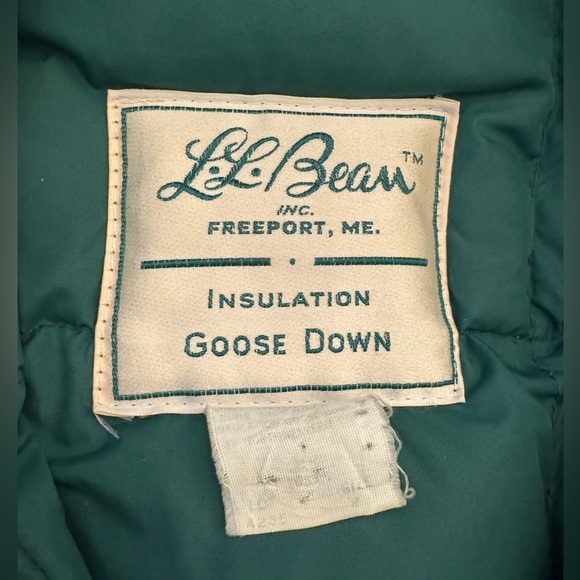 VINTAGE! L.L. Bean Goose Down Parka with Fur Hood- see measurements - Picture 4 of 16